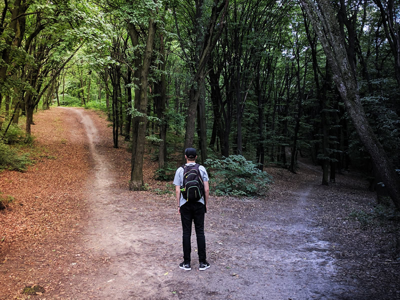 luce e tenebre bivio